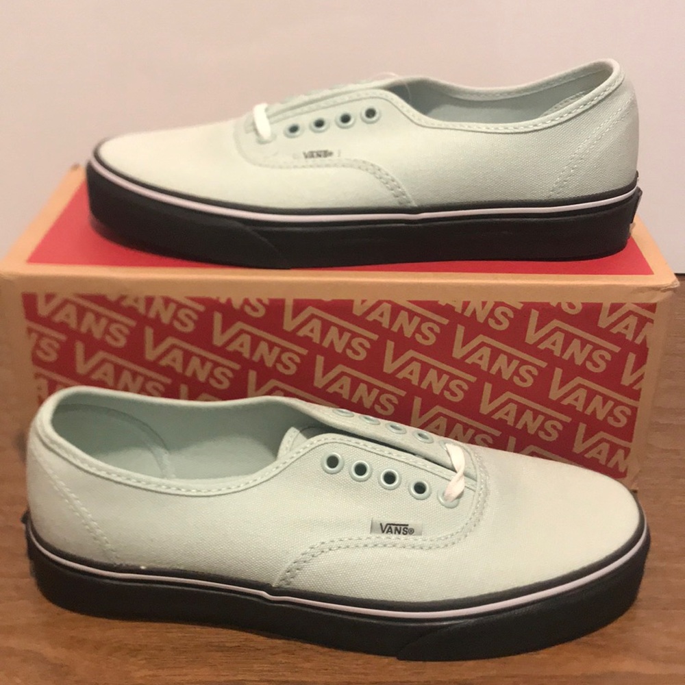 Vans Authentic - Picture 2 of 5
